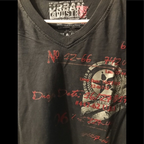 Urban industry T shirt in good condition - Picture 7 of 8